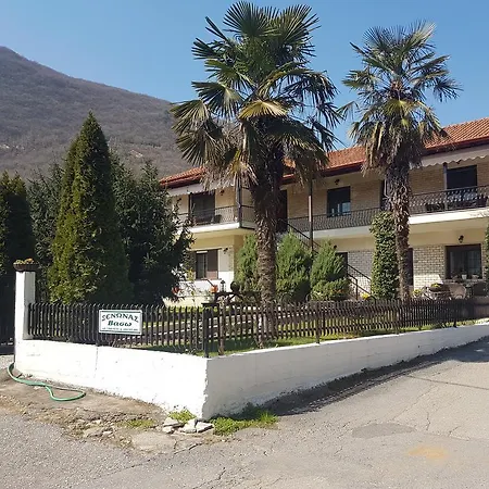 Vaso 게스트하우스 Órma